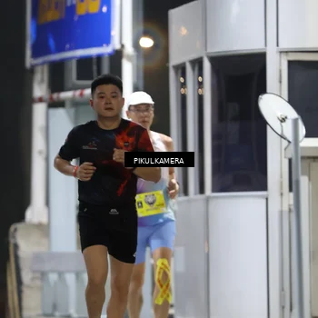 Runner Photo 7079186