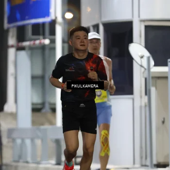 Runner Photo 7079187