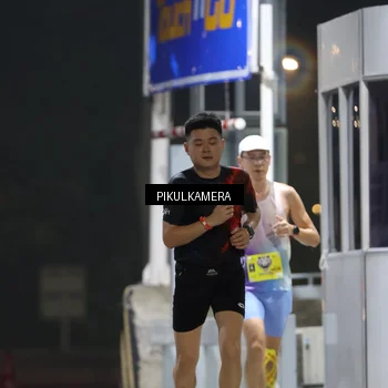 Runner Photo 7079188