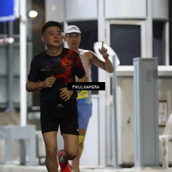 Runner Photo 7079192