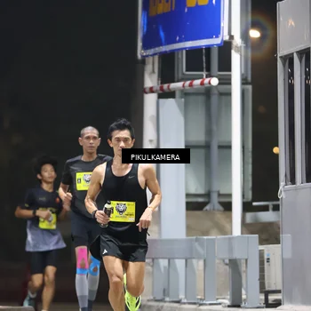Runner Photo 7079201