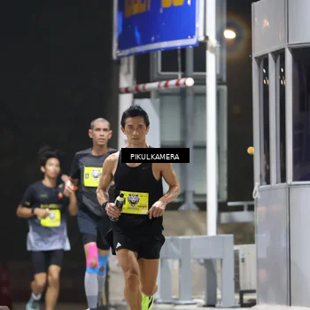 Runner Photo 7079204