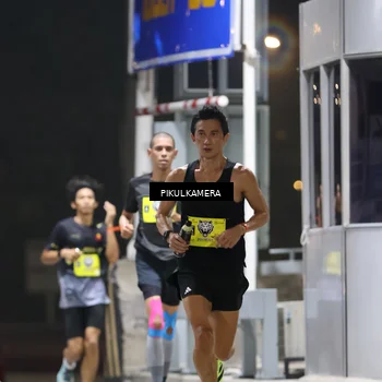 Runner Photo 7079209