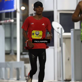 Runner Photo 7079222