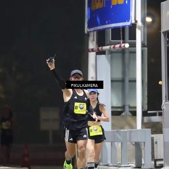 Runner Photo 7079245