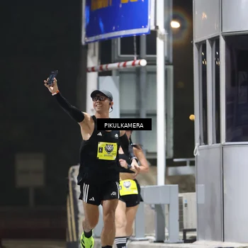 Runner Photo 7079246