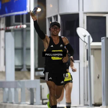 Runner Photo 7079257