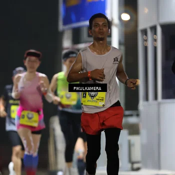 Runner Photo 7079285