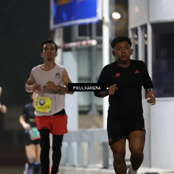 Runner Photo 7079286