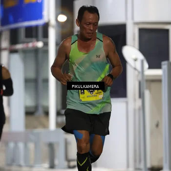 Runner Photo 7079323