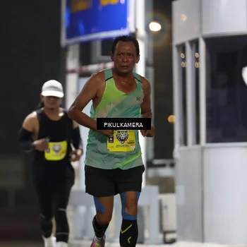 Runner Photo 7079336