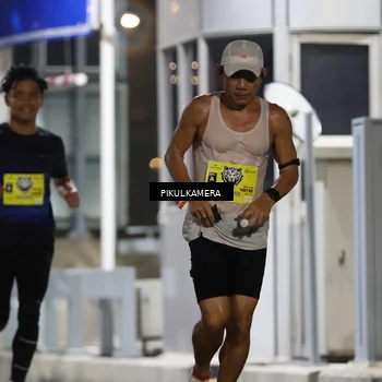 Runner Photo 7079337