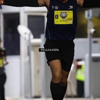 Runner Photo 7079358