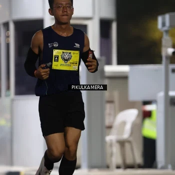 Runner Photo 7079359