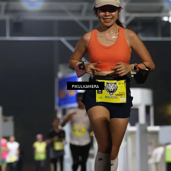 Runner Photo 7079395