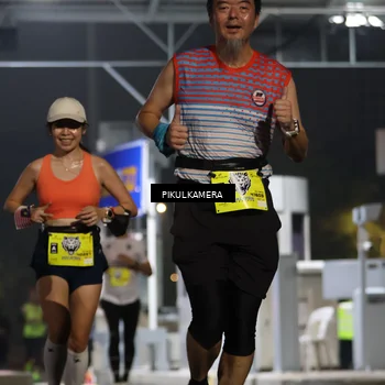 Runner Photo 7079396