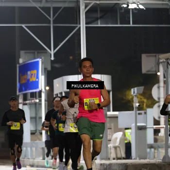 Runner Photo 7079404