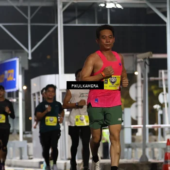 Runner Photo 7079417