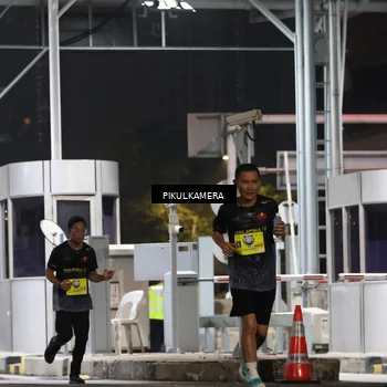 Runner Photo 7079431