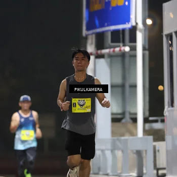 Runner Photo 7079444
