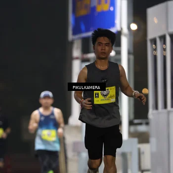 Runner Photo 7079451