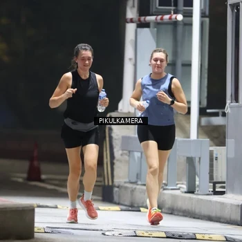 Runner Photo 7079491