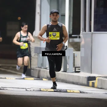 Runner Photo 7079511