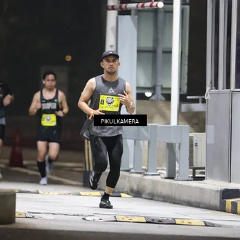 Runner Photo 7079512