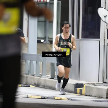 Runner Photo 7079514