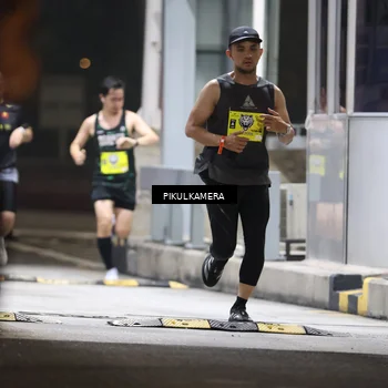 Runner Photo 7079516