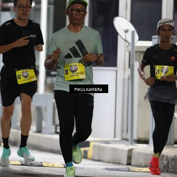 Runner Photo 7079533