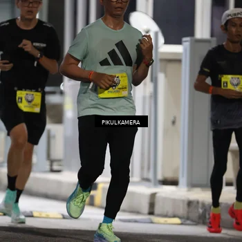 Runner Photo 7079536