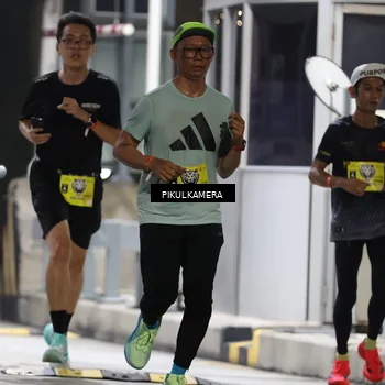 Runner Photo 7079541