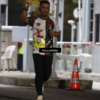 Runner Photo 7079544