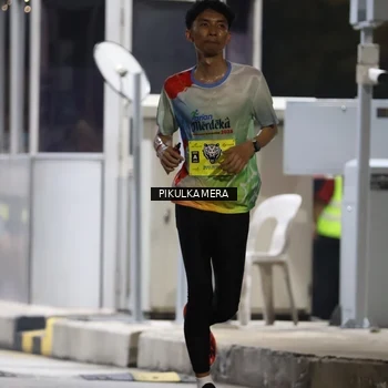 Runner Photo 7079557