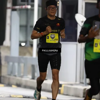 Runner Photo 7079585