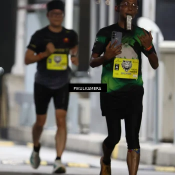 Runner Photo 7079587