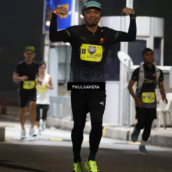 Runner Photo 7079588