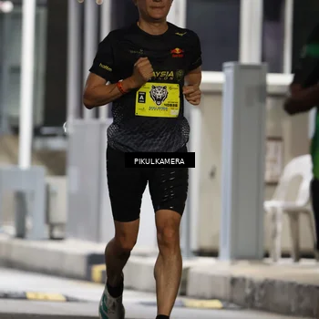 Runner Photo 7079590