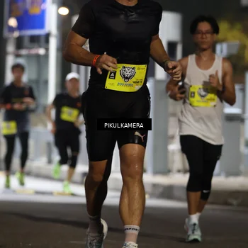 Runner Photo 7079601