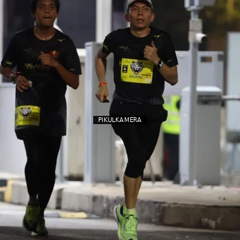 Runner Photo 7079610