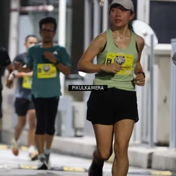 Runner Photo 7079618