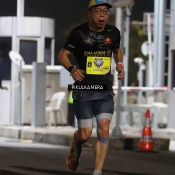 Runner Photo 7079644