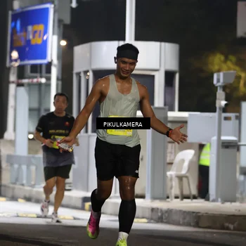 Runner Photo 7079661