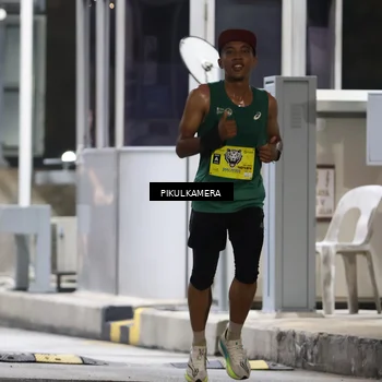 Runner Photo 7079669