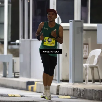 Runner Photo 7079675