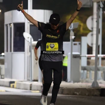 Runner Photo 7079684