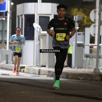 Runner Photo 7079705