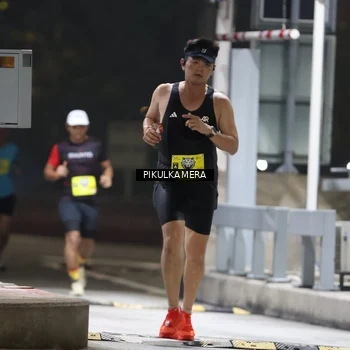 Runner Photo 7079710