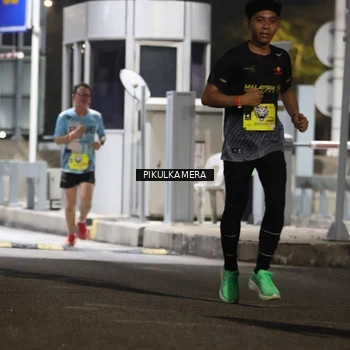 Runner Photo 7079711